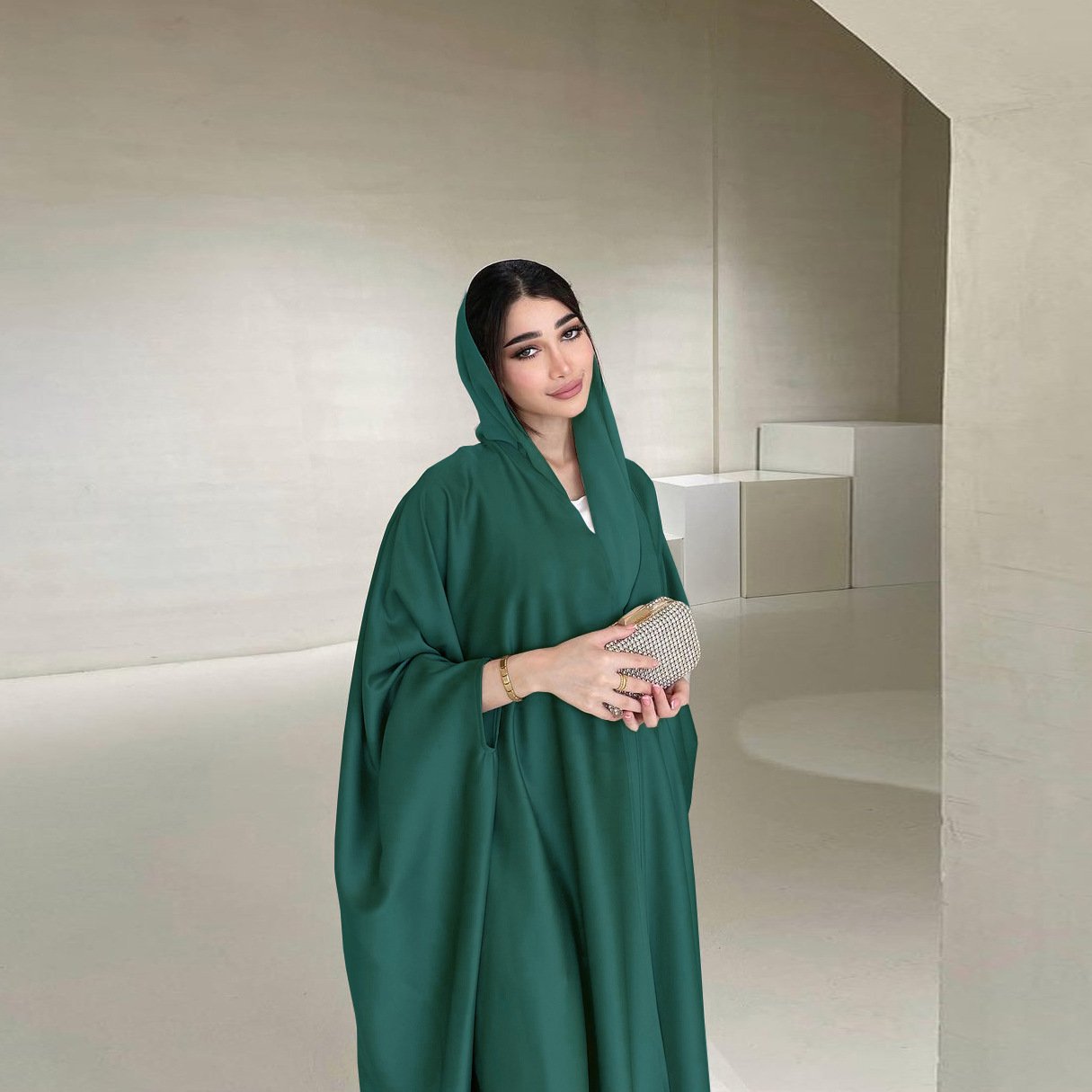 Middle East New Plain Color Soft Satin Clothing Dress Loose Robe Dubai Arab Ladies Batwing Sleeve Dress Cardigan Kaftan Abaya
