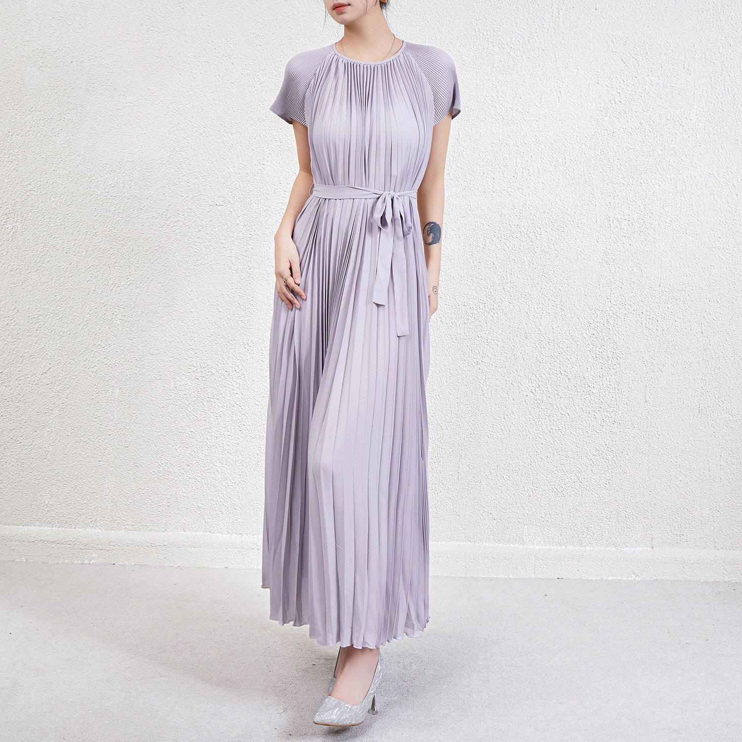 High Quality Miyake Pleated Women's Dress Round Neck Long Sleeve Belt Waist Solid Color Women's Casual Dress