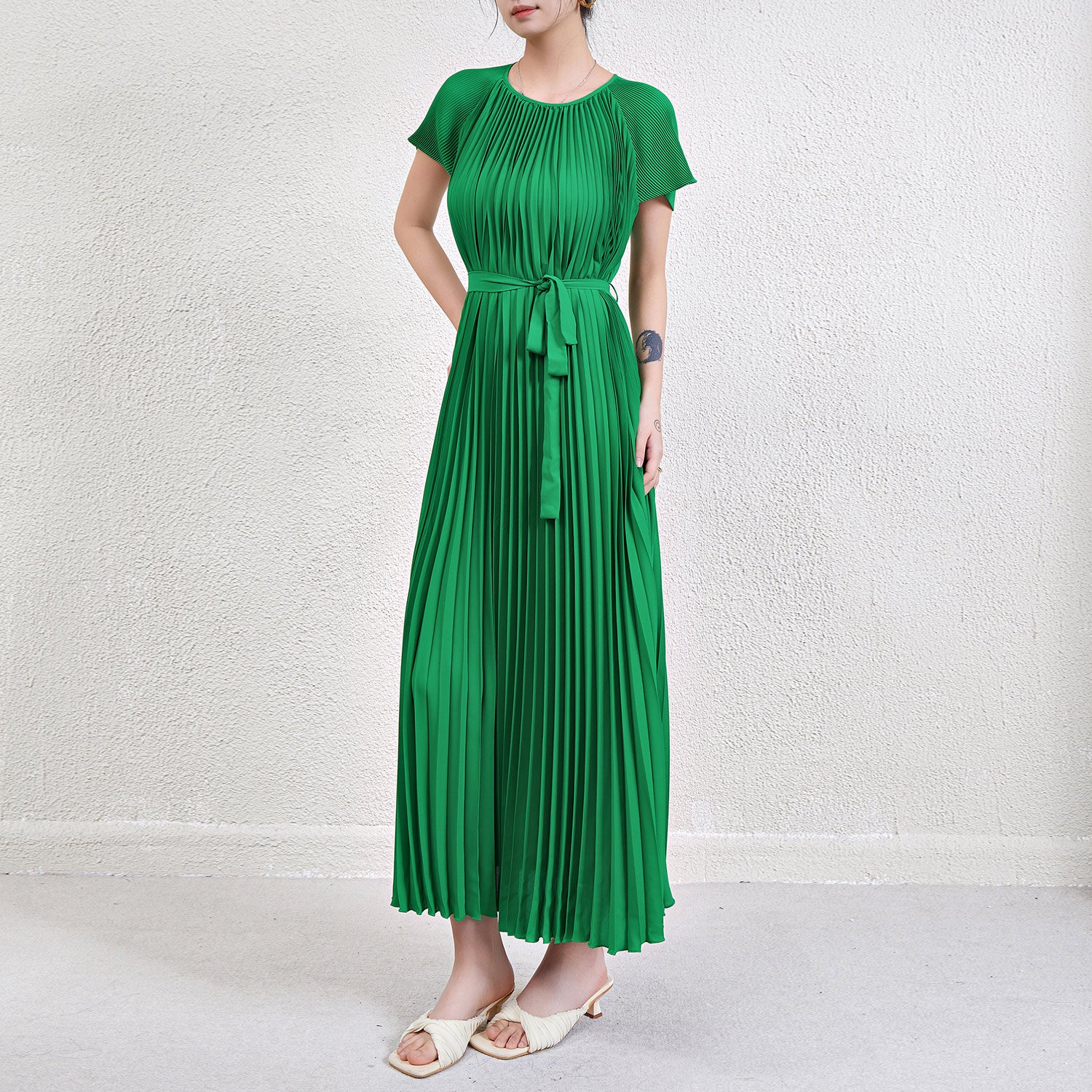 High Quality Miyake Pleated Women's Dress Round Neck Long Sleeve Belt Waist Solid Color Women's Casual Dress