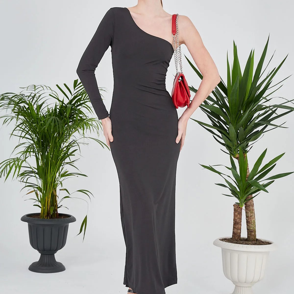 dark gray color single sleeve maxi length sandy fabric dress backless casual dresses