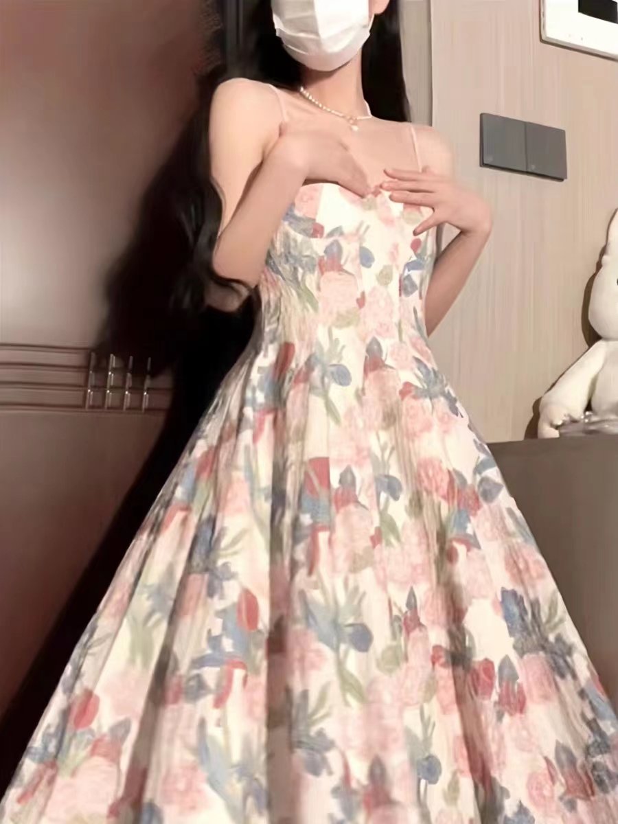 Customized Women's French Vintage Floral Dresses Spaghetti Strap Midi Seaside Holiday Midi Dress