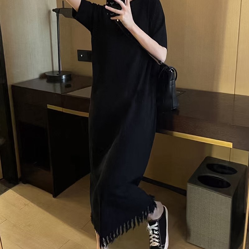 Round neck striped knitted short sleeved dress 2024 summer tassel straight tube skirt casual ice silk long skirt