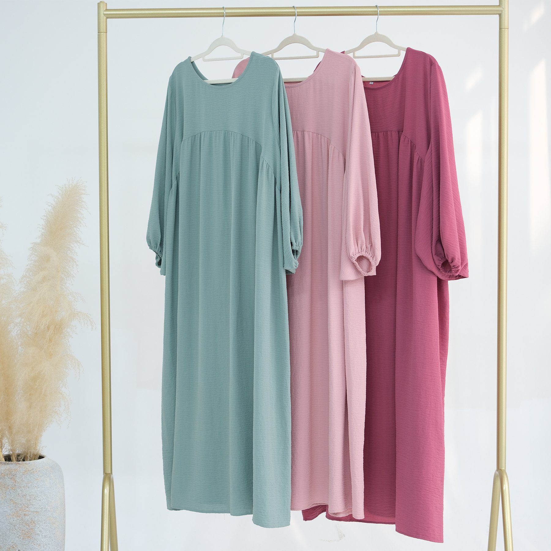 Loriya Wholesale Islamic Clothing Dresses Women Solid Color Modest Dress Butterfly Sleeve Abaya Designs Abaya Women Muslim Dress