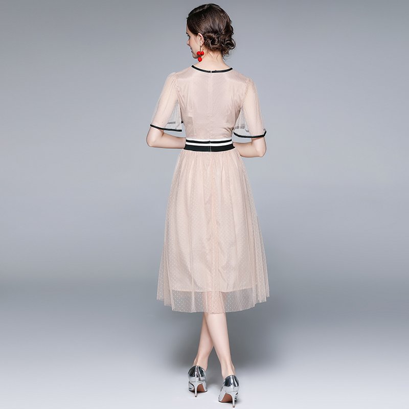 High-end temperament goddess style French court style heavy industry positioning color embroidered dress YYX9956068