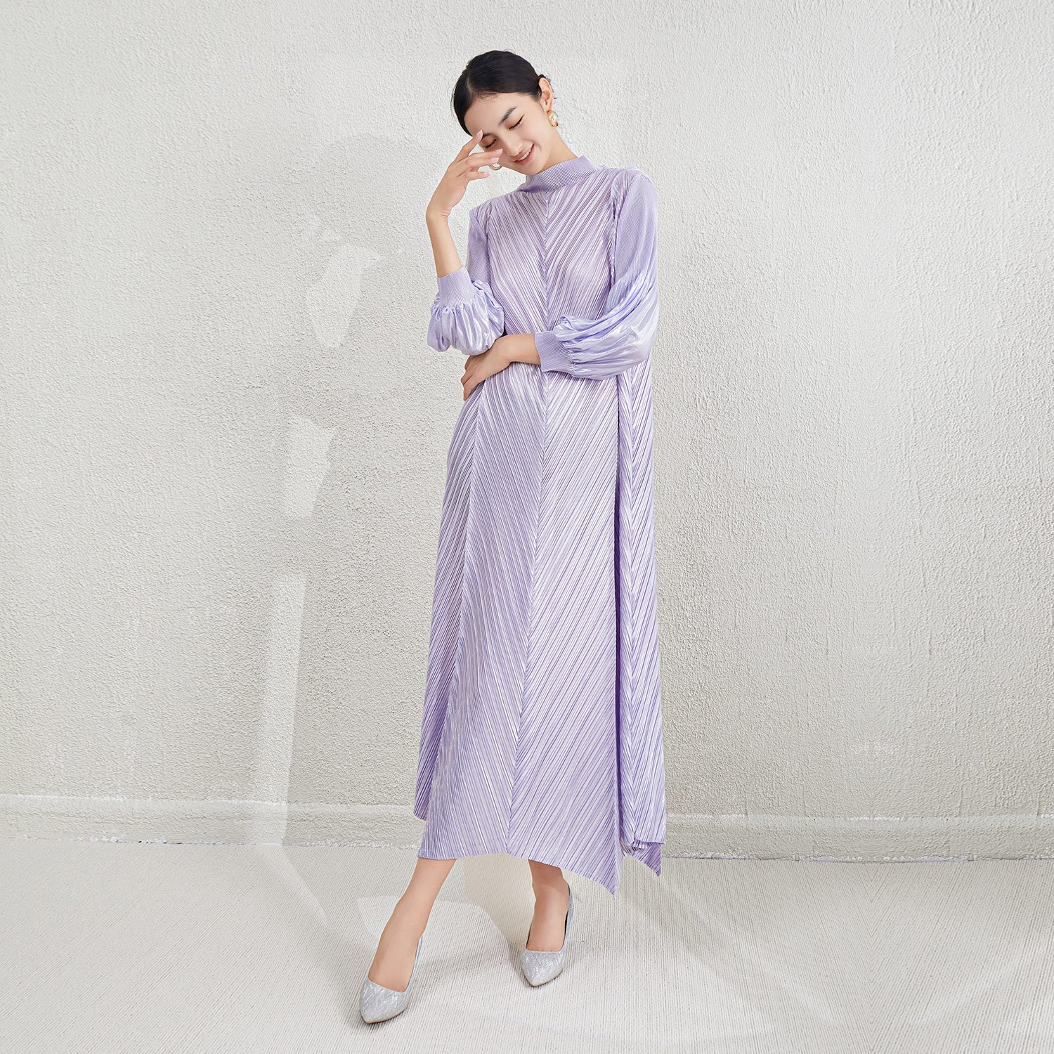 Wholesale Newest Women Pleated Round Neck Loose Women Dress Plus Size Ladies Casual Loose Women Long Dress