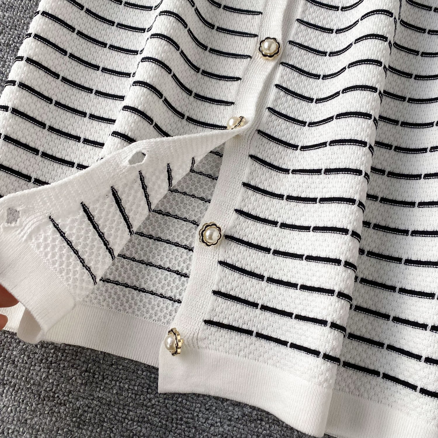 Knitwear Manufacturer Custom Contrast Color Striped V Neck Single Breasted Half Sleeve Luxury Knit Dress