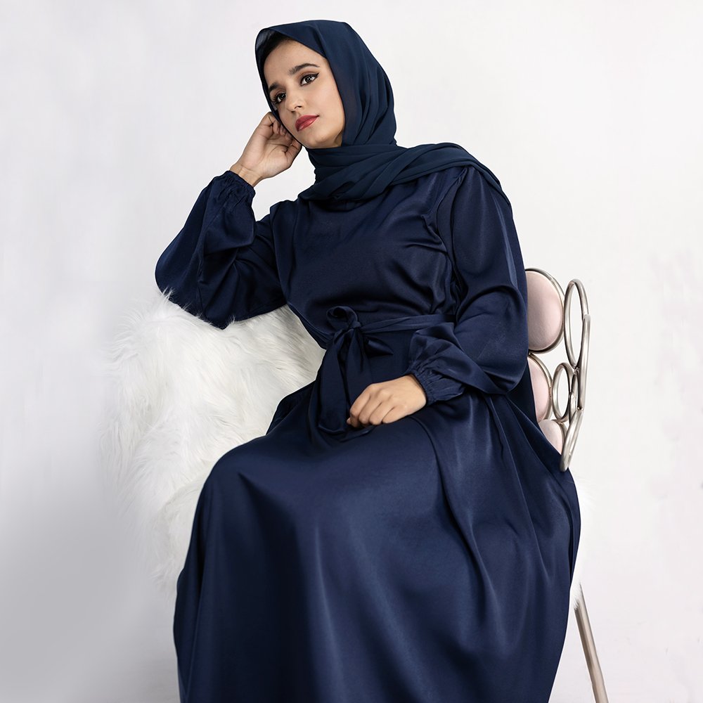 2023 Loriya Wholesale EID Ramadan Islamic Clothing Modest Dresses Satin Fabric Abaya Women Muslim Dress Plain Abaya