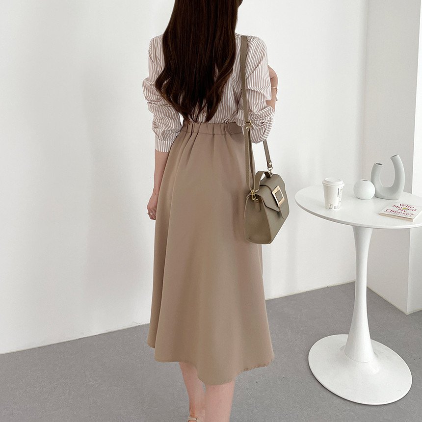 Korean Dress Elegant Casual Light Cooked Niche A Button Design Sense Temperament Fashion High-Waisted Womens High Quality Dress
