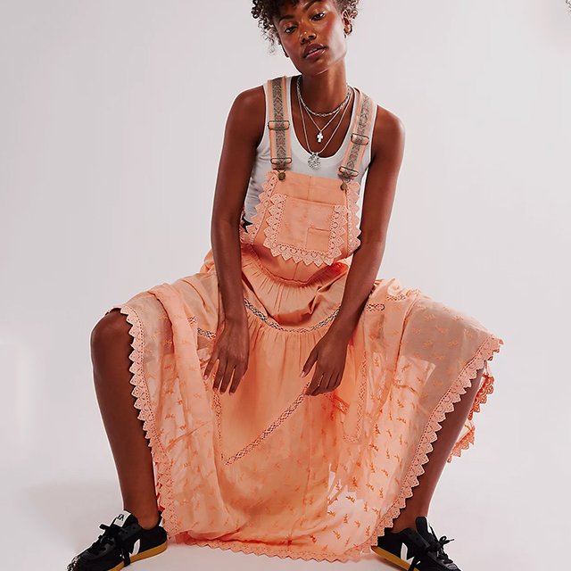 Customized Wholesale women's dresses bib-and-brace silhouette and tiered skirt embroidered piecing throughout