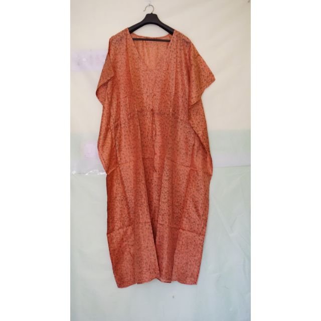 Nightwear Dressing Gown Loose Tunic Indian Caftan Dress Long Vintage Silk Saree Kaftan Recycled Maxi Dress Bridal Gift Dress