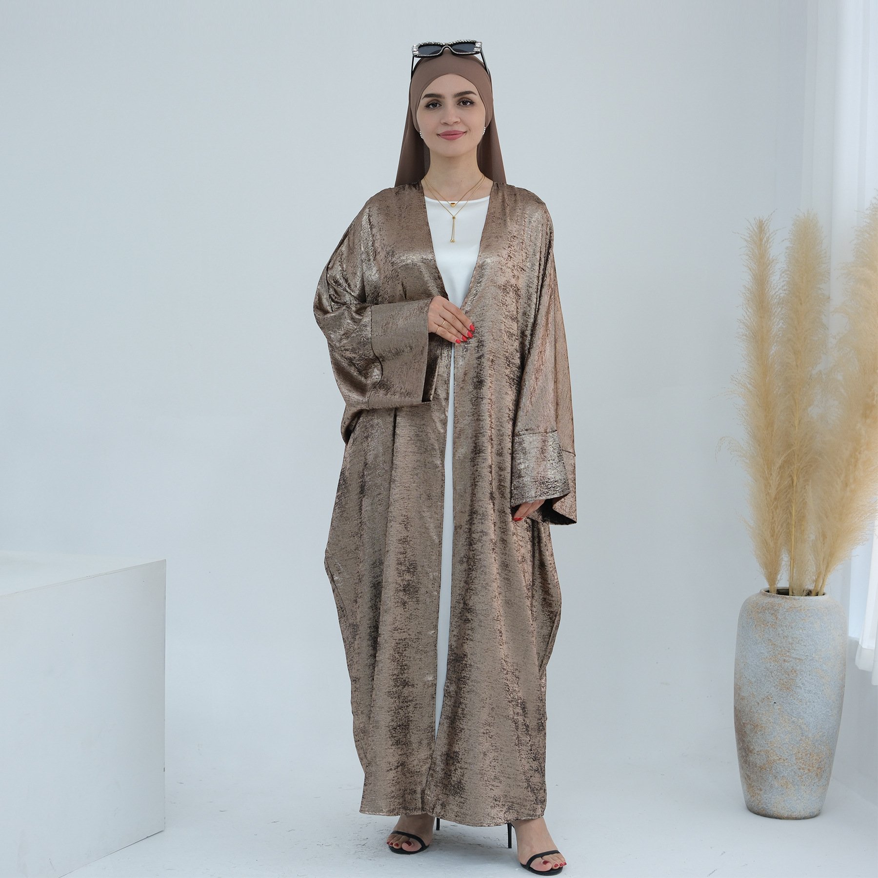 Limanying 2024 New Cardigan Abaya Shinny Modest Women Abaya Muslim Dress Dubai Open Abaya Fashion Islamic Clothing