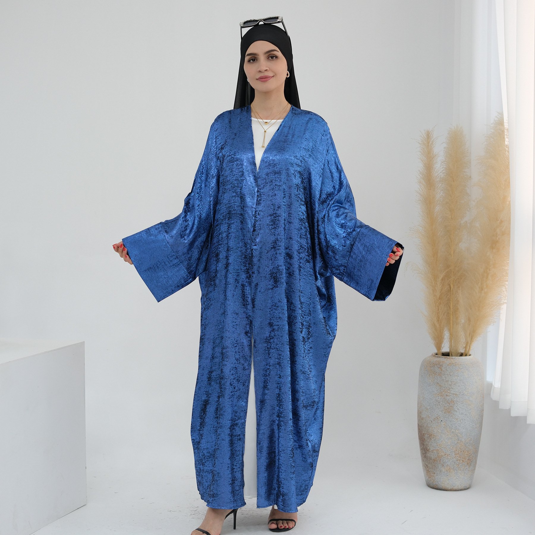 Limanying 2024 New Cardigan Abaya Shinny Modest Women Abaya Muslim Dress Dubai Open Abaya Fashion Islamic Clothing