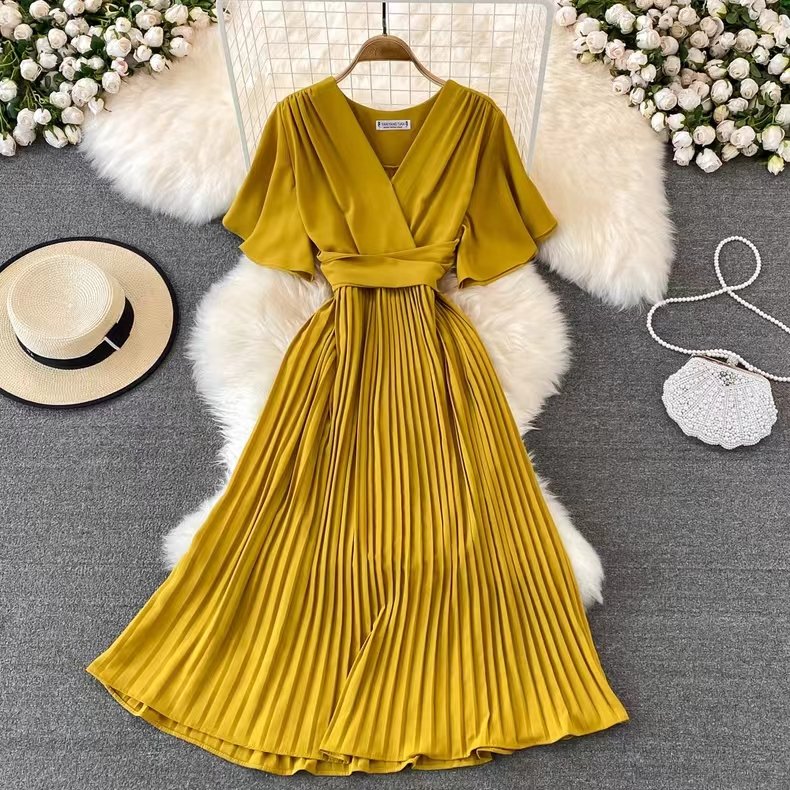2022 summer new Fashion Korean Style V-neck short-sleeved dress over the knee waist tie big swing Solid pleated Casual dress