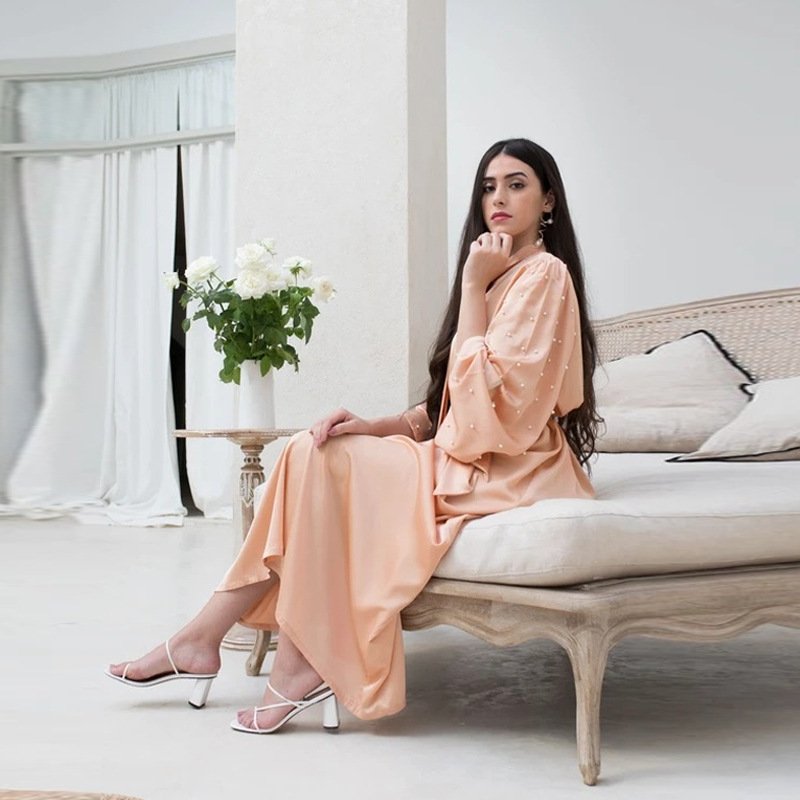 2023 Custom Islamic Clothing Dubai beads Solid Color Luxury Elegant Wholesale Modest Abaya Muslim long Dresses For Women