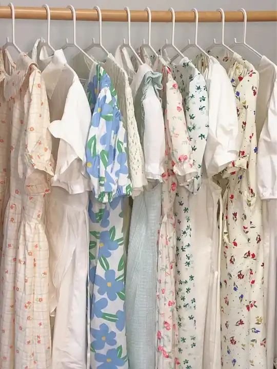 Wholesale brand supplier bulk new tops mixed with dresses bulk bag inventory randomly mixed