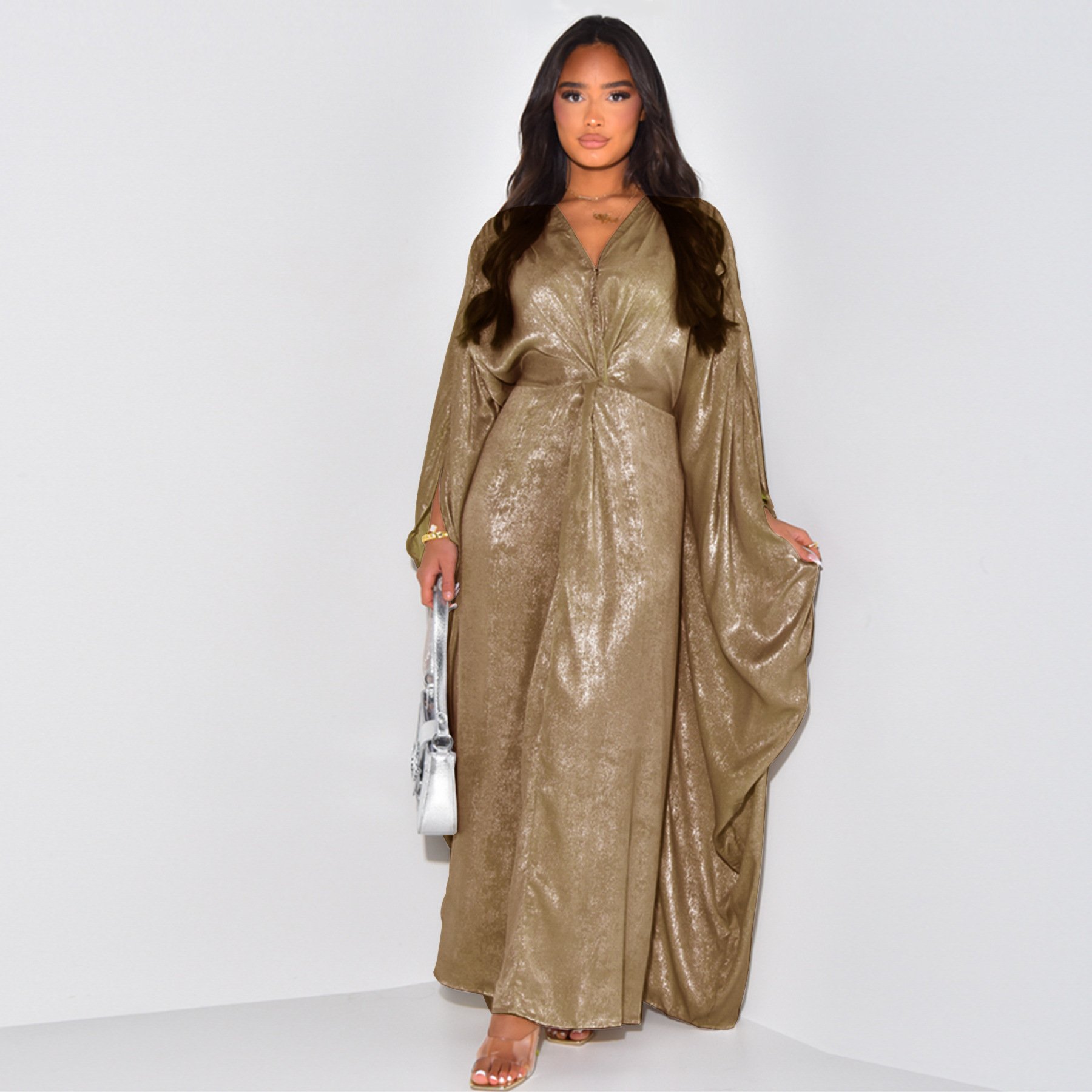 Factory New Arrival UAE Dubai Luxury Shiny Abaya Batwing Sleeve Design Kimono Kaftan Closed Abaya Muslim Dress Islamic Robes