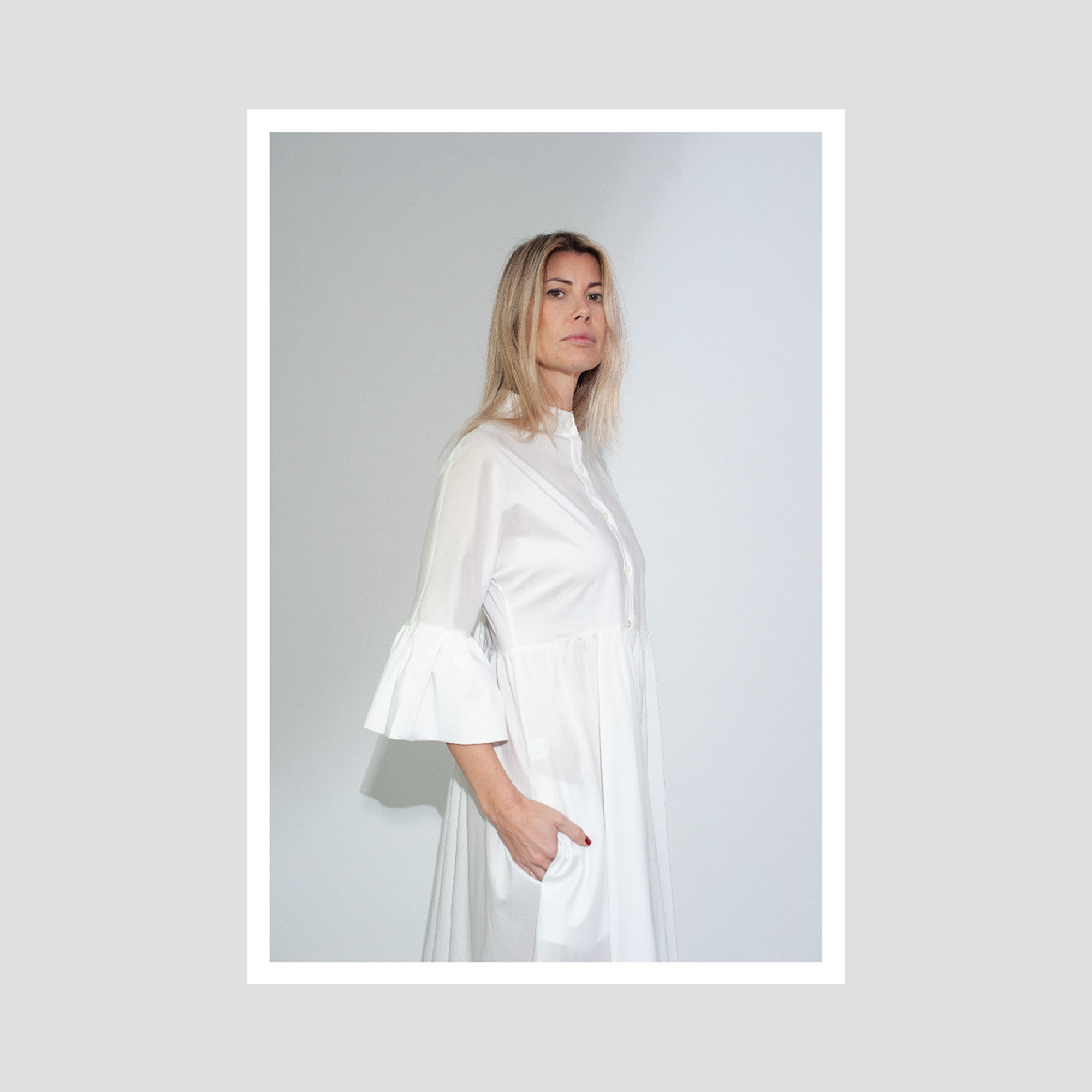 Romantic Italian hand-made, top-quality woman's long dress. Crafted from fine Italian fabrics, with side pockets and 3/4 sleeves