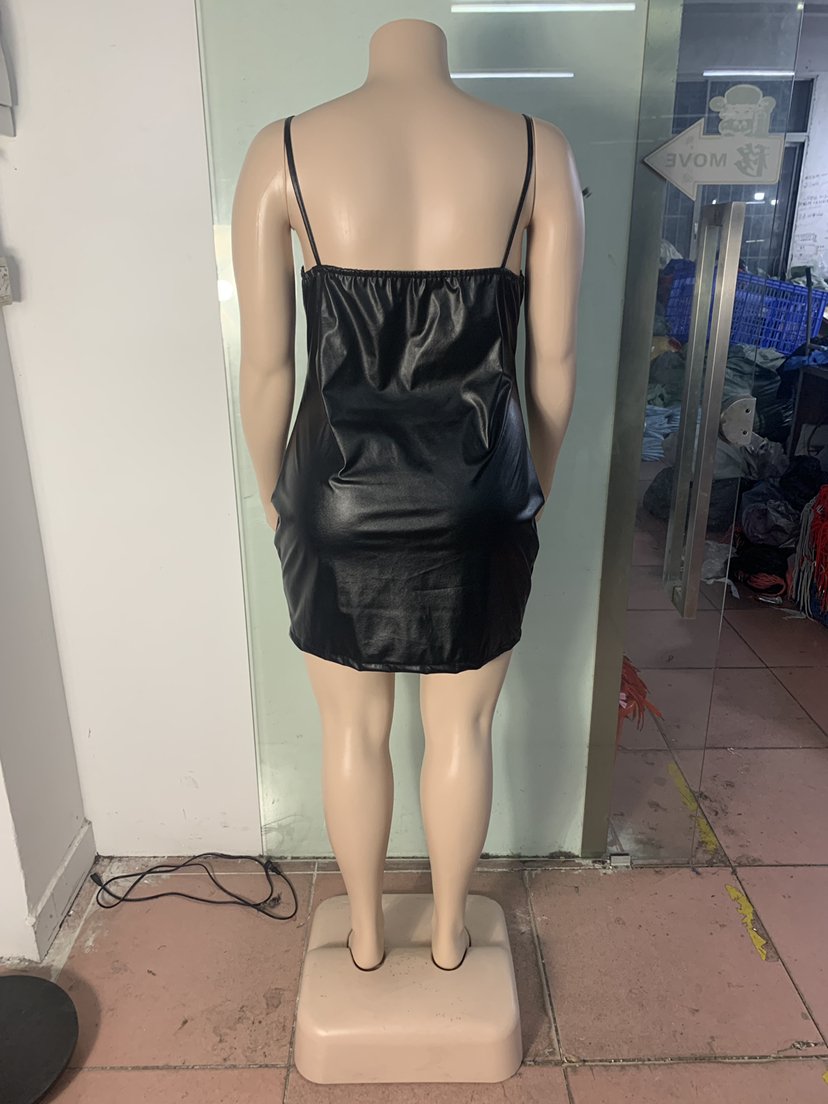 2022 Plus Size Women'S Braces Sleeveless Short skirt 5Xl 4Xl Pu Leather Bodycon Dress Zipper Women Sexy Black Club Mini Dress