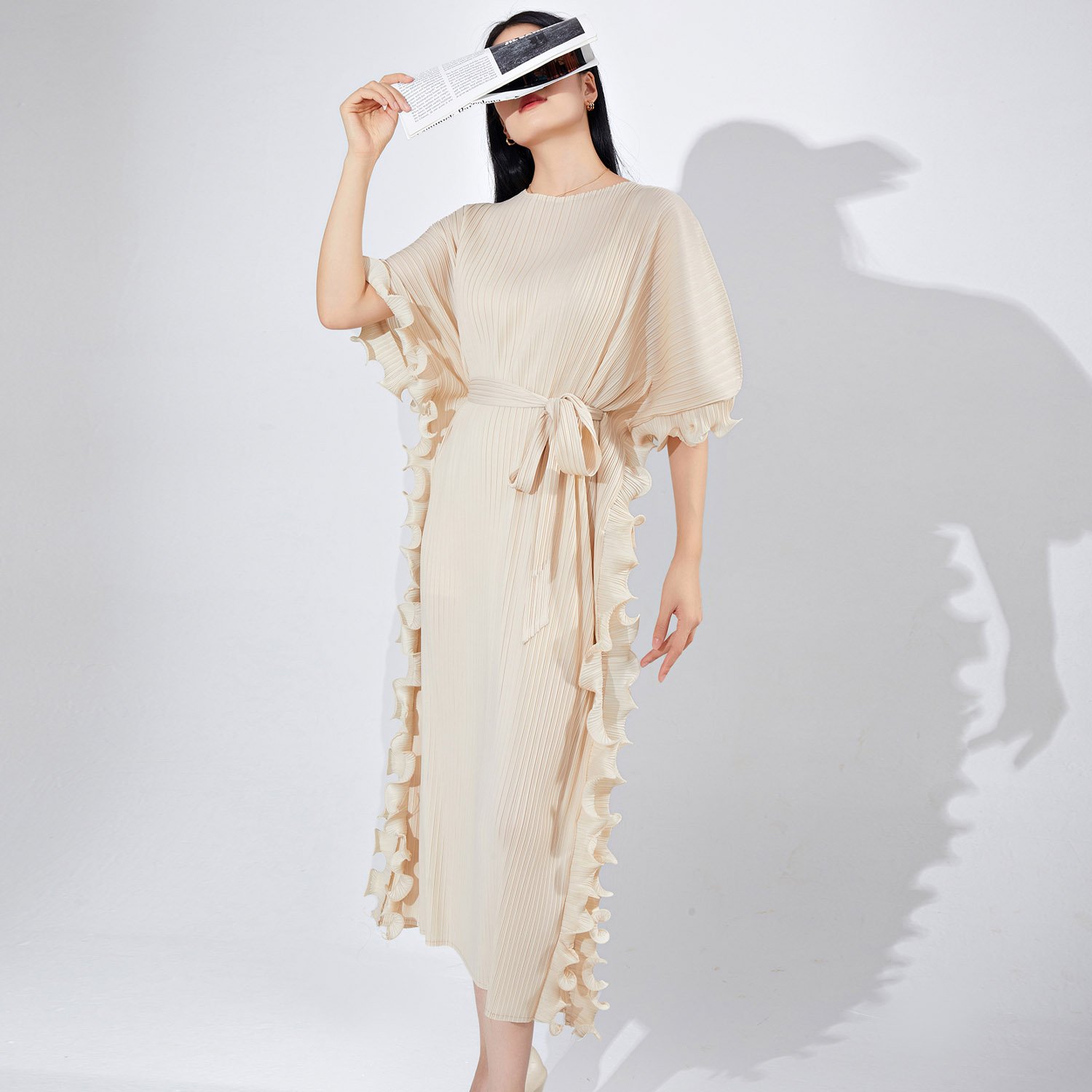 Elegant Women's Pleated Dress with Ruffled Hem - Stylish Mid-Length Casual Dress with Chic Pleats Dress