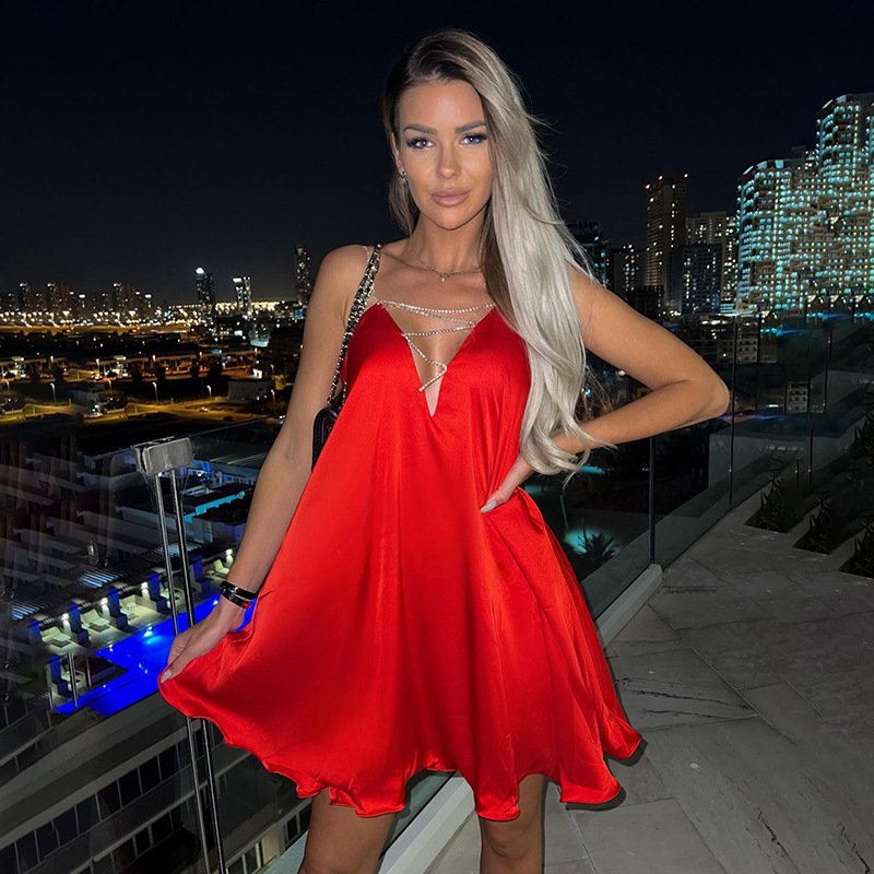 Hollow-out camisole fashion chain design dress satin casual style summer new short suit red dress