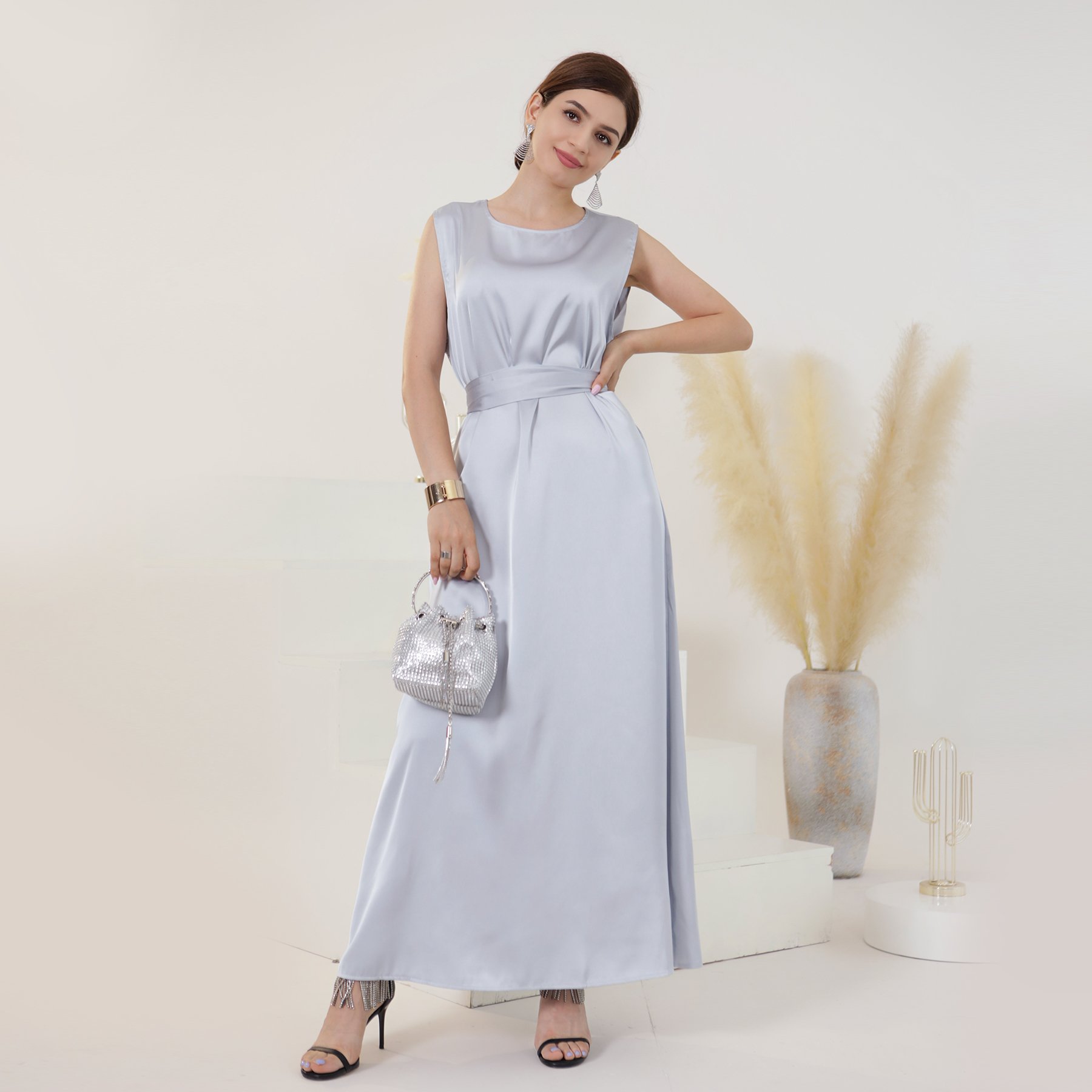 Loriya New design Muslim Abaya Casual Dress Solid Color Slip Dresses Satin Sleeveless Women Modest Abaya Inner Dress