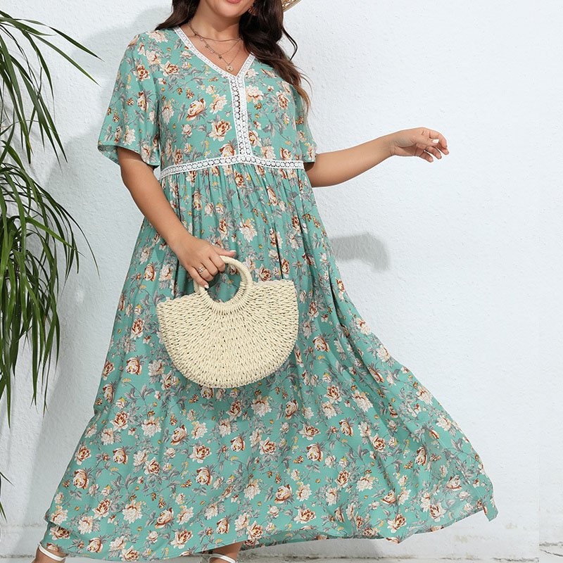 New Arrival Short Sleeve Summer Vacation Dress Plus Size Loose Casual Dress Elegant Floral Lace V-Neck Women's Dresses