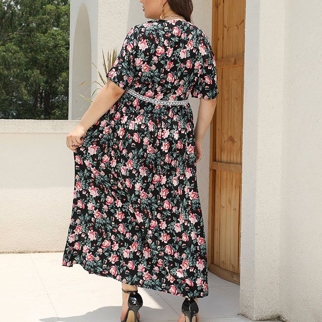 New Arrival Short Sleeve Summer Vacation Dress Plus Size Loose Casual Dress Elegant Floral Lace V-Neck Women's Dresses