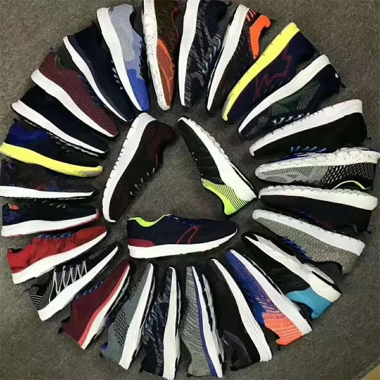 Men's and women's stock jumbled miscellaneous shoes men's and women's casual shoes stall shoes run quantity of tail goods