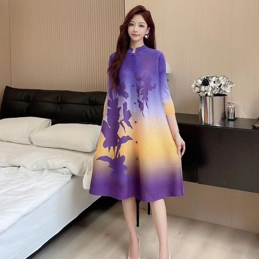 2023 Summer Pleats Miyake Plus Size Loose Size single breasted short sleeve temperament Easter Party Bouncing Casual Dress