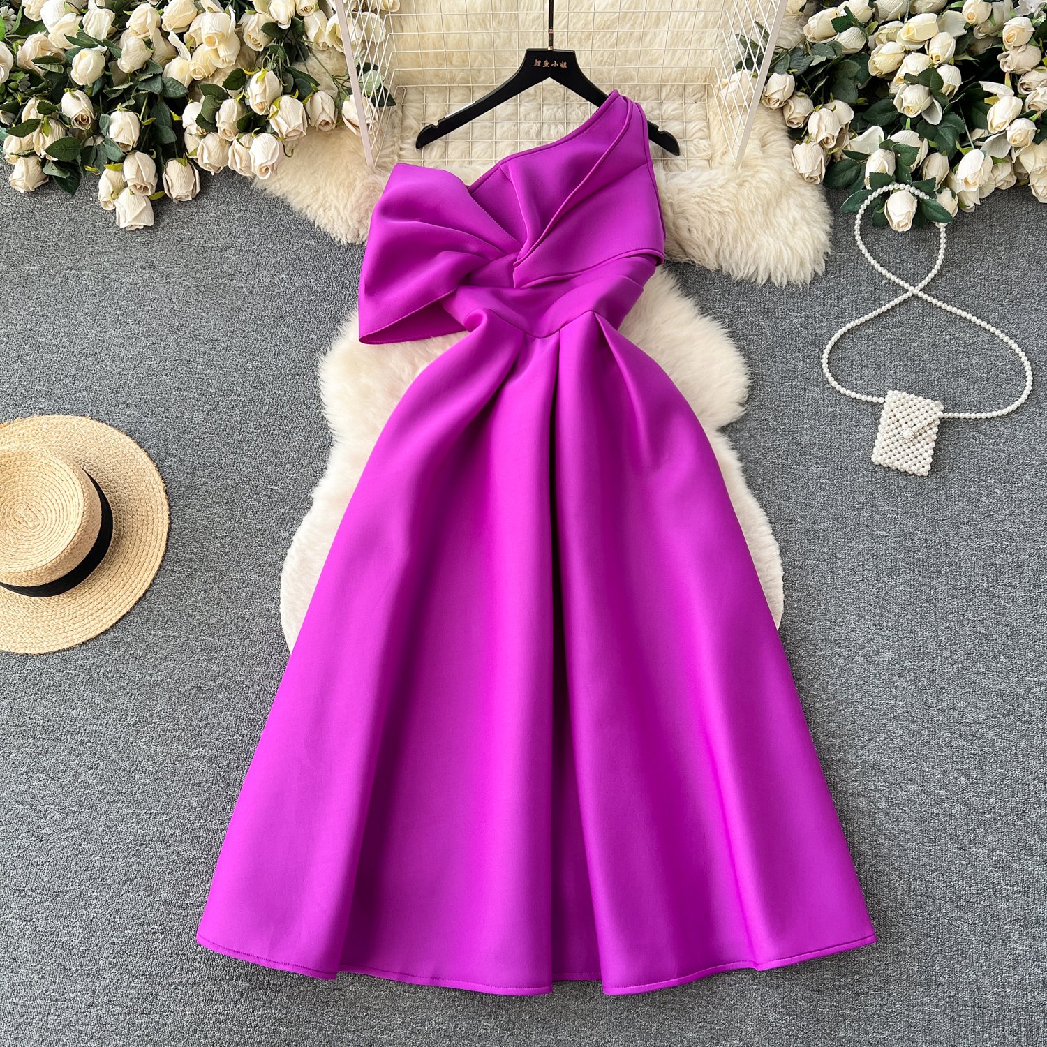 LE2489 European And American Style Women'S Evening Dress Chic Skew Collar Dress Female Royal Sister Fold Large Size Long Dresses