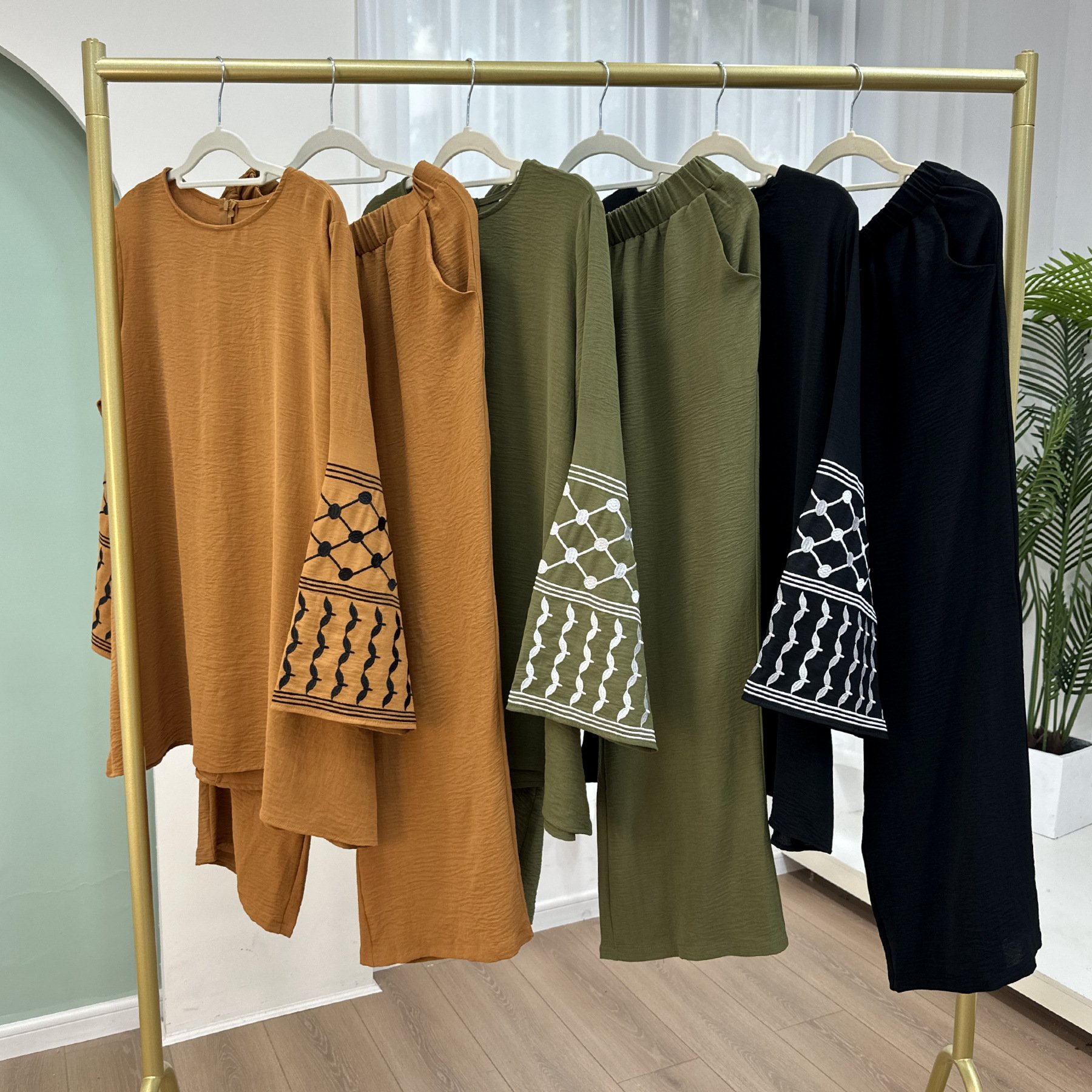 Sharut Wholesale Islamic Modest Dubai Abaya Palestine Kefiyyeh Jazz Crepe Women Muslim Casual Shirt Blouse and Pant Two Pcs Set