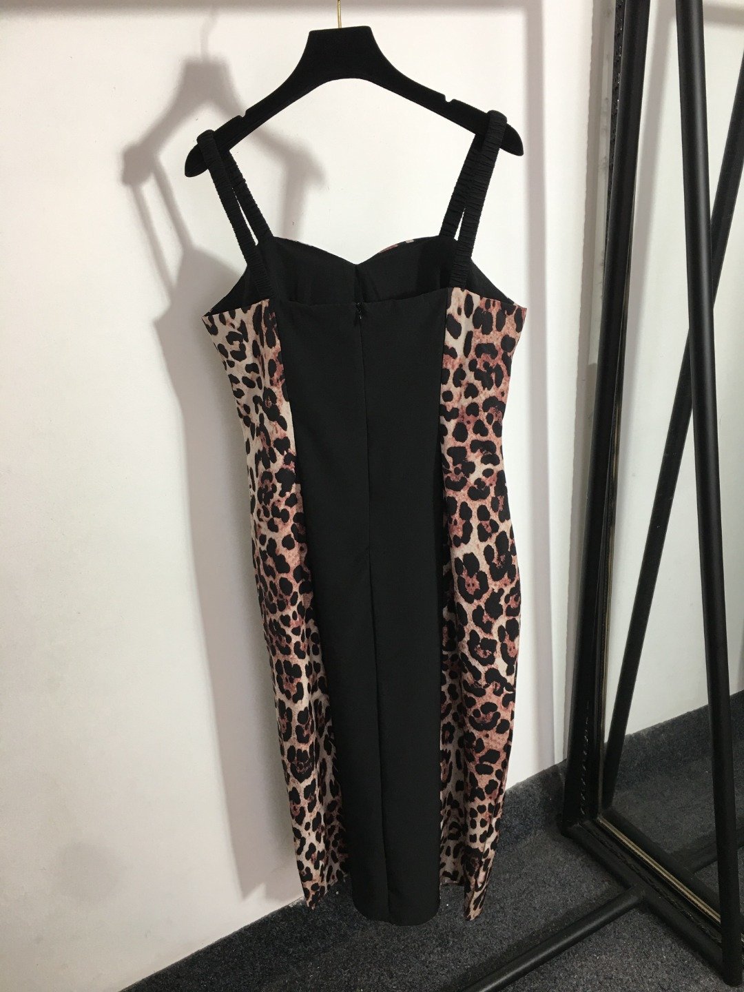 Hot selling sexy leopard printingcasualprintingelegant hem front slit waist tube top suspender dress