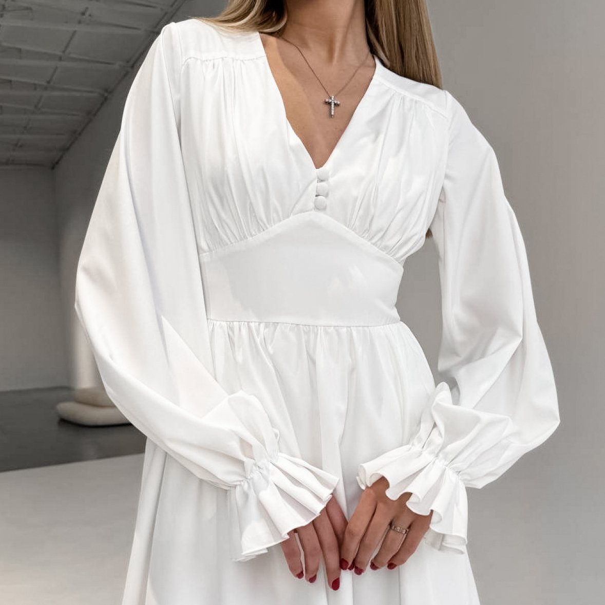 OOTN Spring and Summer Women's White Waist Dress Long Sleeve V-Neck Long Sleeve Ruffle Hem Casual Simple Elegant Dresses