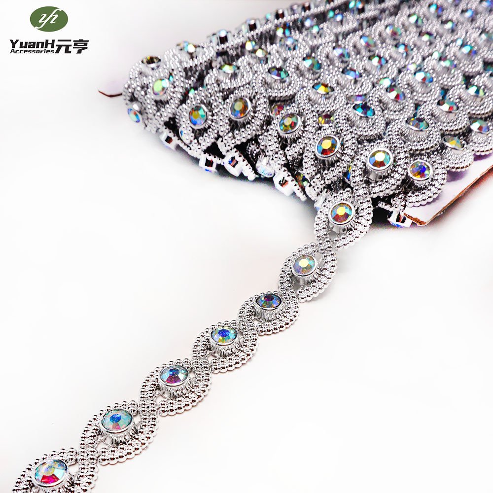 Newest gold oval rhinestone chain handmade plastic crystal trimming for DIY garment accessory