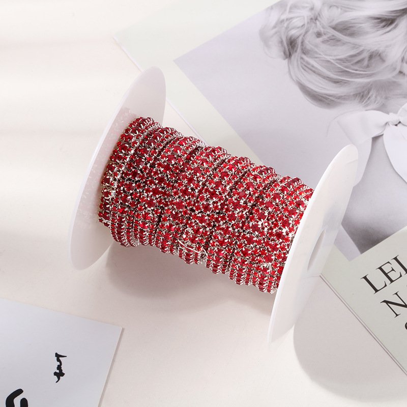 Factory Sparkling Crystal Metal Accessory Rhinestone Claw Chain For Diy Packaging Materials In Clothing Shoes Bags