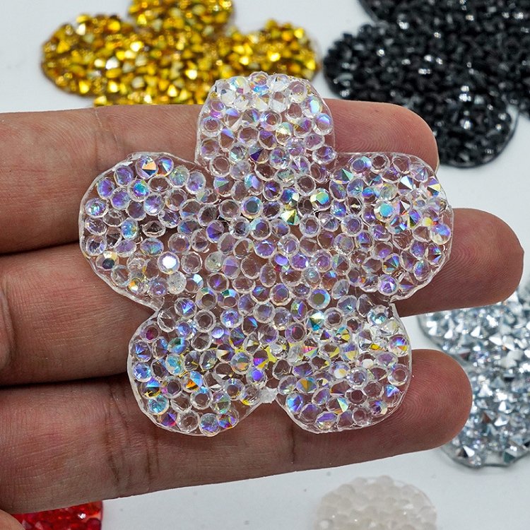 Wholesale 2 inch iron on crystal patches rhinestone applique silver gold heat press hotfix flower rhinestone patches for girls