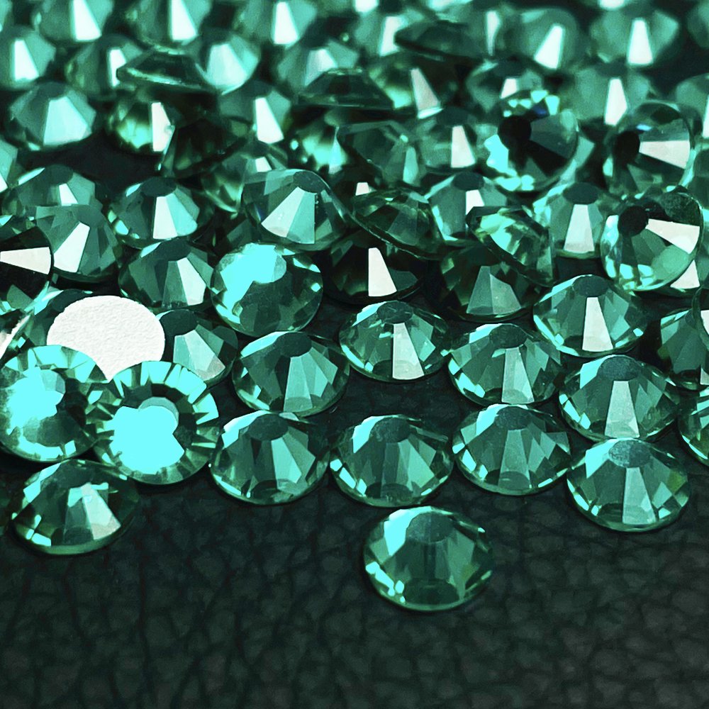 Yantuo Zircon Color Stones Crystal Strass Glass Clear Hotfix Flatback Rhinestones from China Factory Green 2 Bag Lead Free