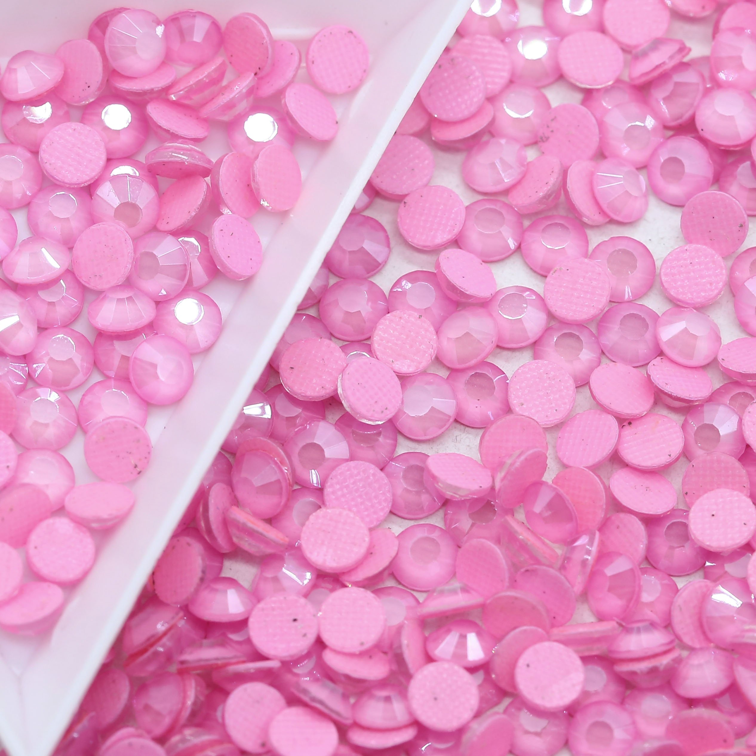 Whatstone Hot Fix Mocca Pink Color SS10 SS16 SS20 Hotfix Glass Rhinestones Wholesale Bulk For Bikini Design
