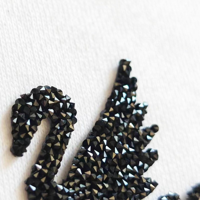 Factory Price Custom Resin crystal brand High quality Shiny rhinestone heat transfer stickers for T-shirts