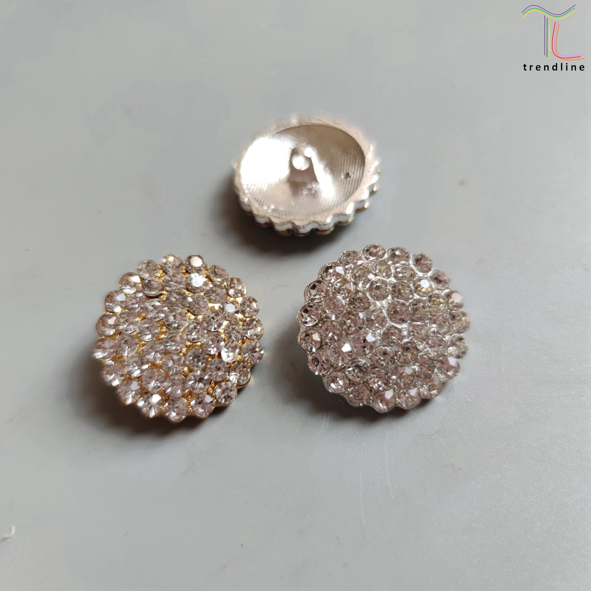 40L little sky star gypsophila rhinestone crystal buttons