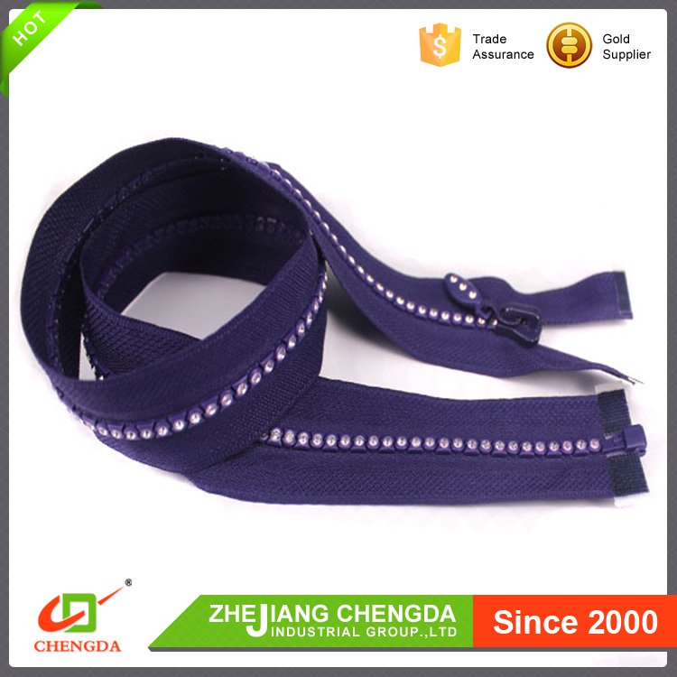 CHENGDA 5# 8# Diamond Teeth Rhinestone plastic zipper open end good quality and competitive price vislon zip derlin resin zipper