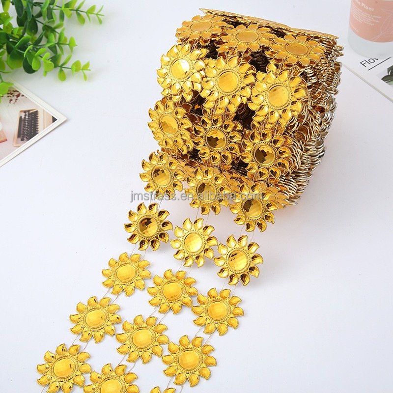 Wholesale flexible plastic banding hot fix rhinestone trim rolls in different sizes bendable rhinestone mesh trimming