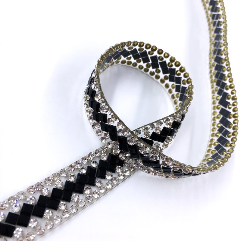 Crystal glitter rhinestone iron on trim as cloth decoration