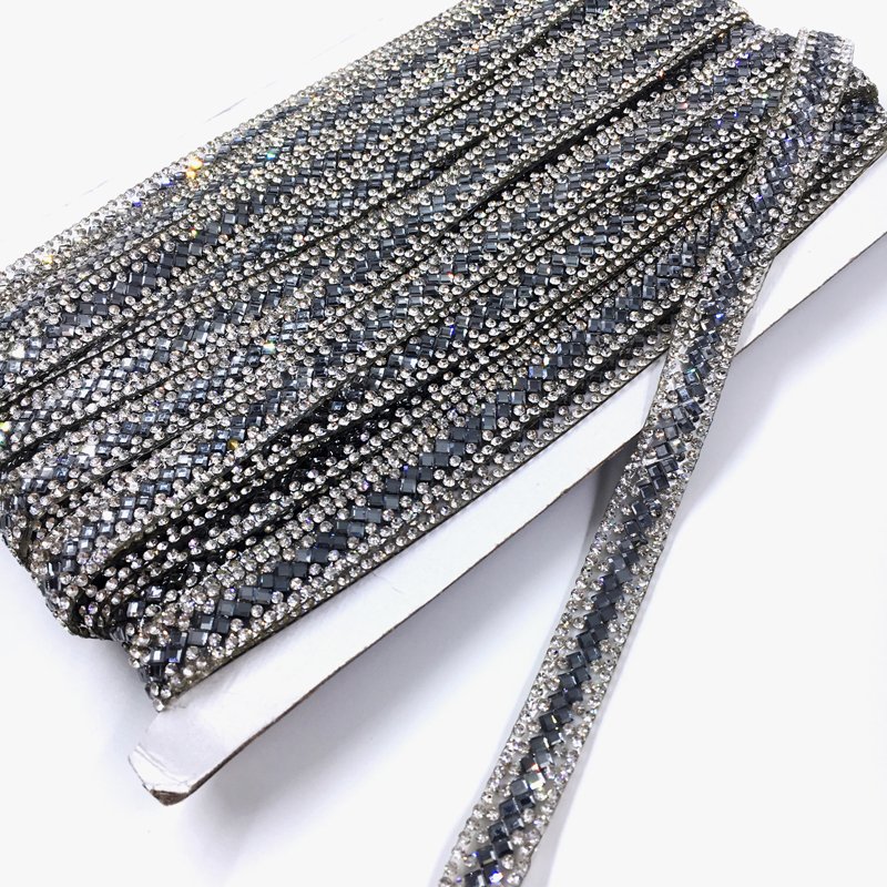 Crystal glitter rhinestone iron on trim as cloth decoration
