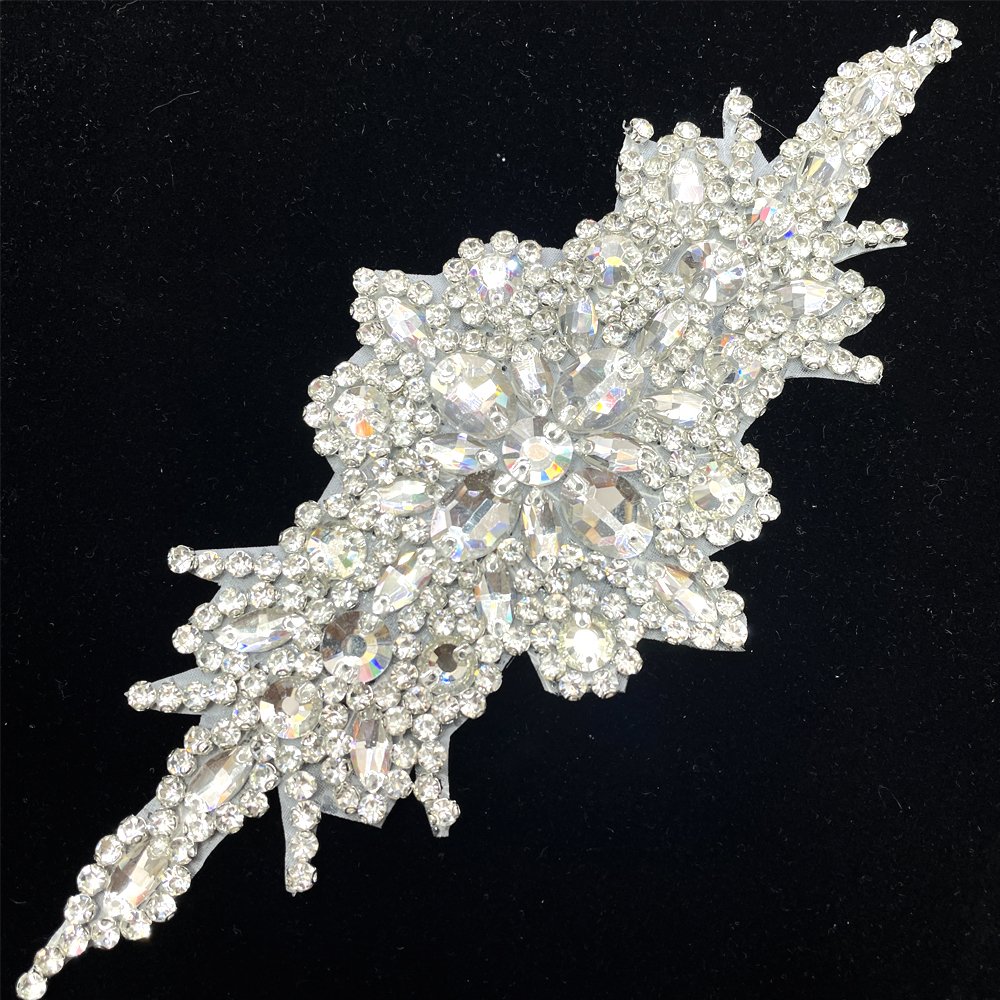 PE001 Custom colorful hot fix diamond beaded appliques rhinestone dance patch for garment