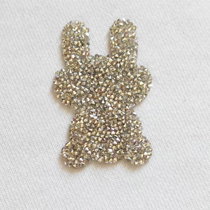 Exquisite decorative crystal hot selling new product hot melt adhesive rhinestone heat transfer label for T-shirt