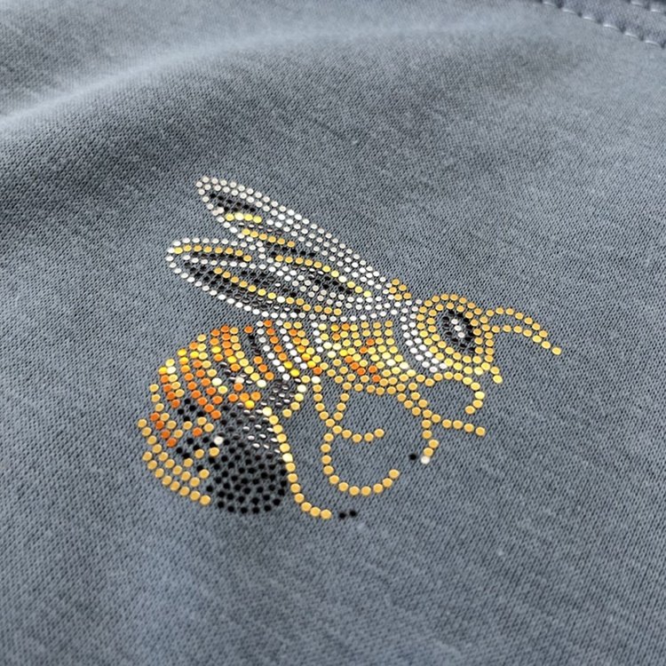 Heat Transfer Labels Factory Custom Logo Laser Glitter Hotfix Appliques Sequins Spangles for Clothing