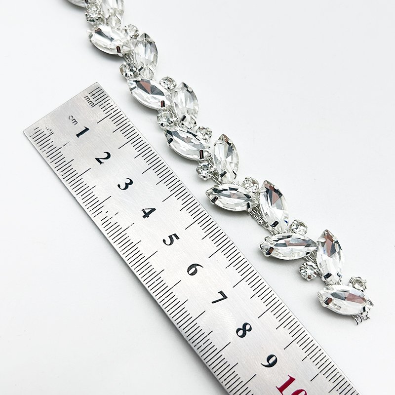 Crystal Multiple size Crystal Rhinestone Chain Trimming Bridal Sash Rhinestones Trim Applique Wedding Belt Garment Acces