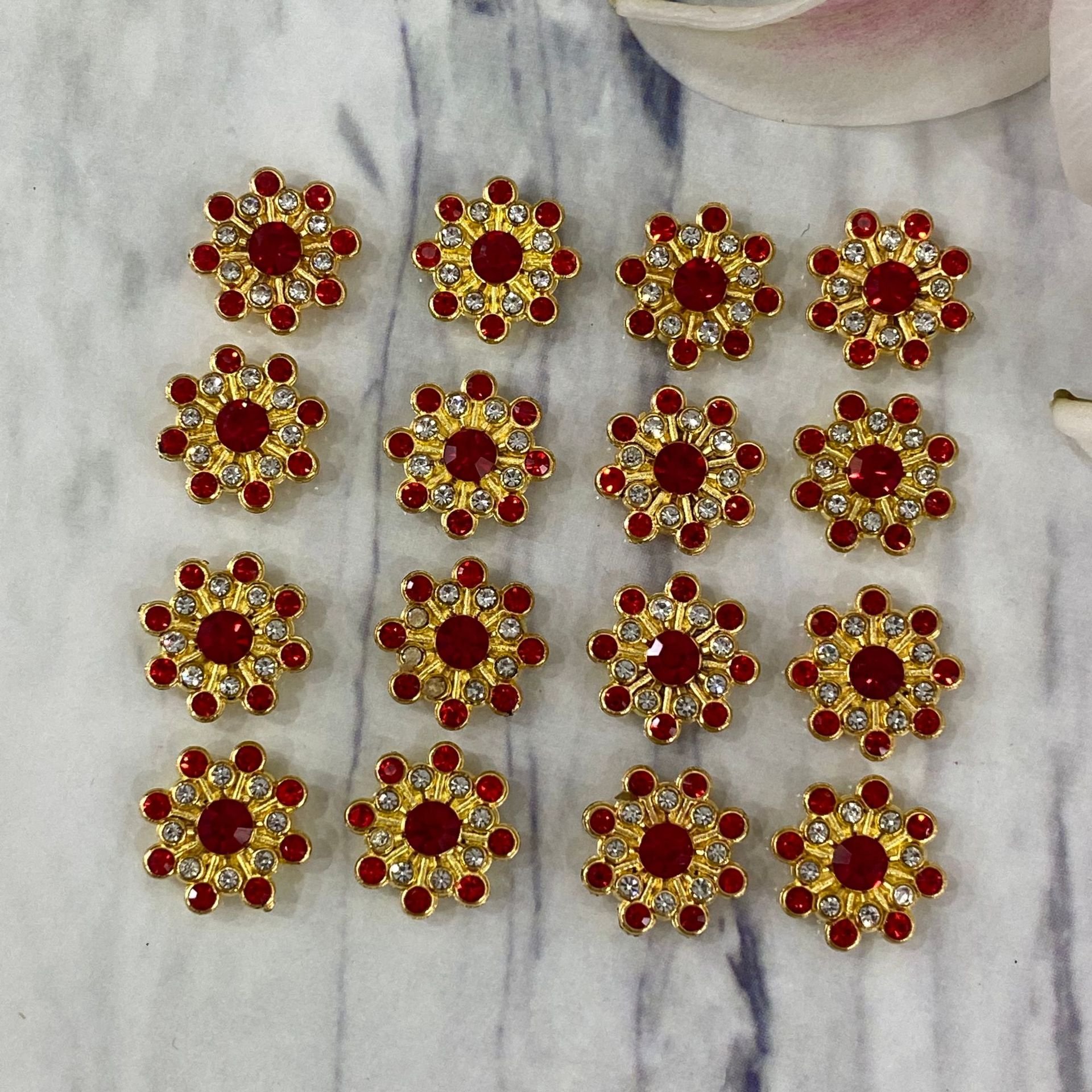 SINRONG Manufacture Wholesale Garment Appliques Flower Crystal Round Flat Back Loose Bulk Rhinestones Trim Glass Diamond