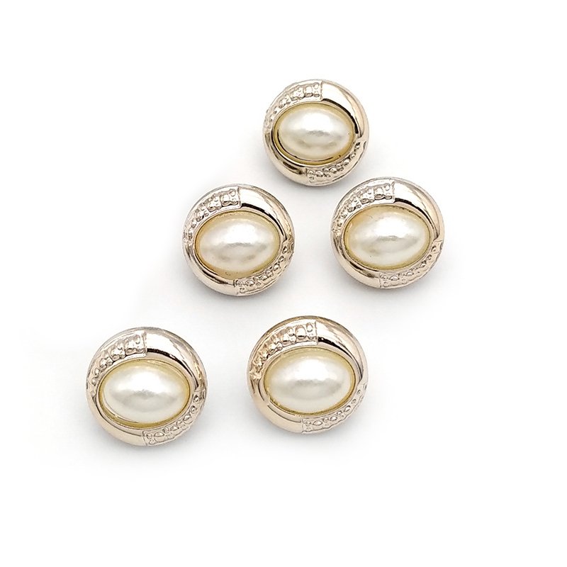 Elegant Black Rhinestone Garment Accessories Decorative Crystal Buttons For Clothes